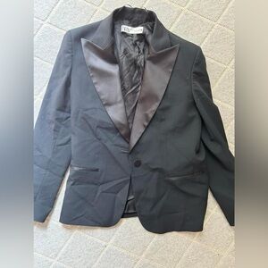 Black Zara blazer